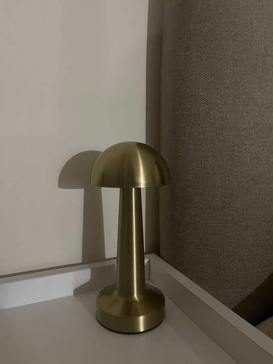 Mushroom Table Lamp (Gold)
