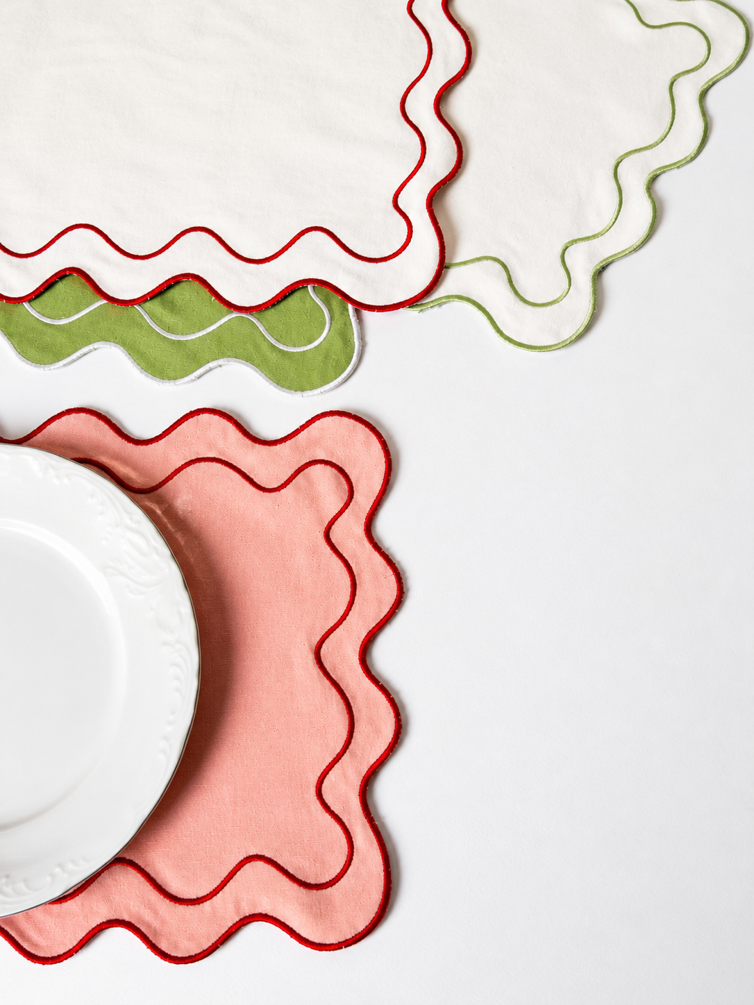 Wavy Placemats (White Variations - 6pcs)