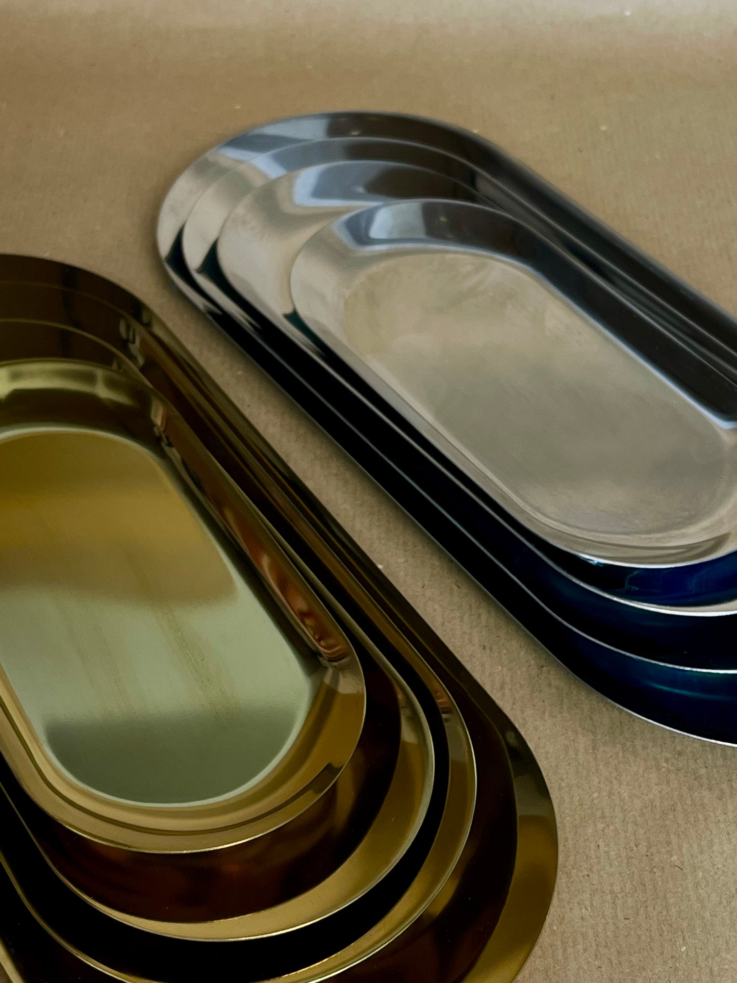 Serving Plates Set of 4