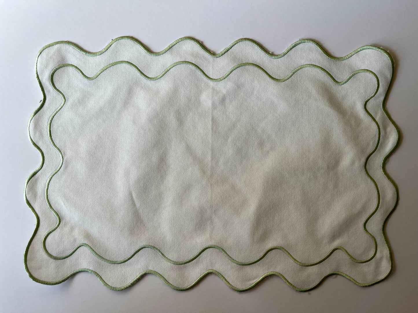 Wave Cotton Placemat (White Variations)